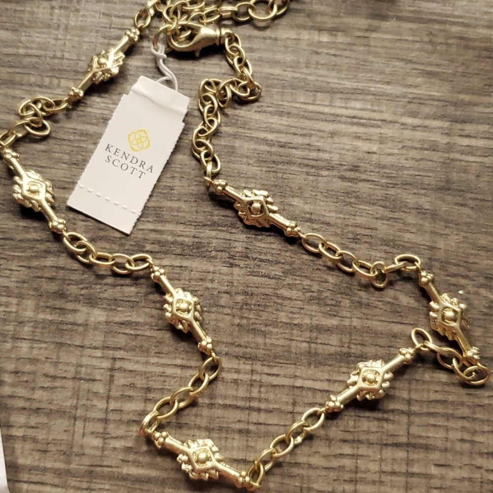 Kendra scott Shiva necklace